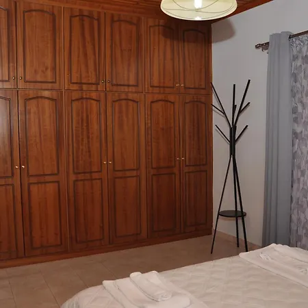 Billy's House Gomfoi Apartament Tríkala