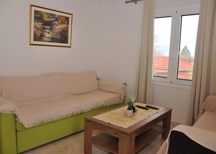 Apartament Billy's House Gomfoi *