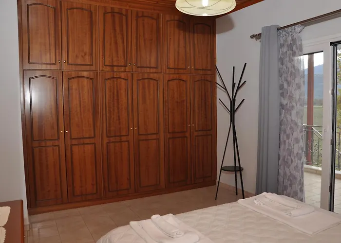 Billy's House Gomfoi Apartament Tríkala