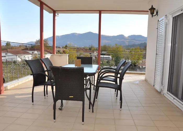 Billy's House Gomfoi Apartament